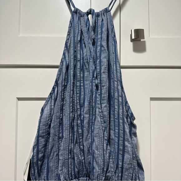 Lulu’s Destination Vacay Blue Striped Halter Wide-Leg Jumpsuit Size Medium - Picture 5 of 10